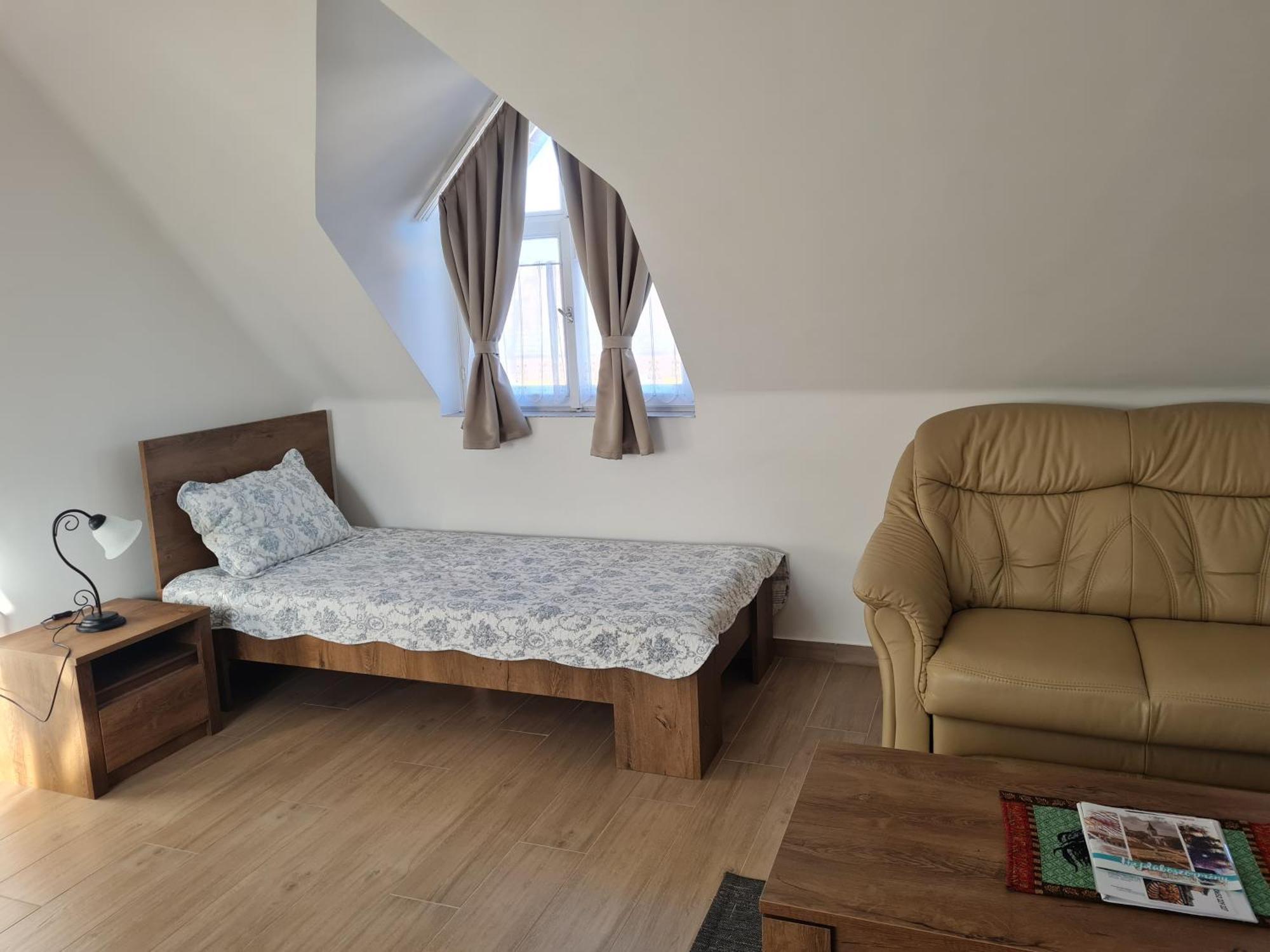P16 Apartment Hajduboszormeny Esterno foto